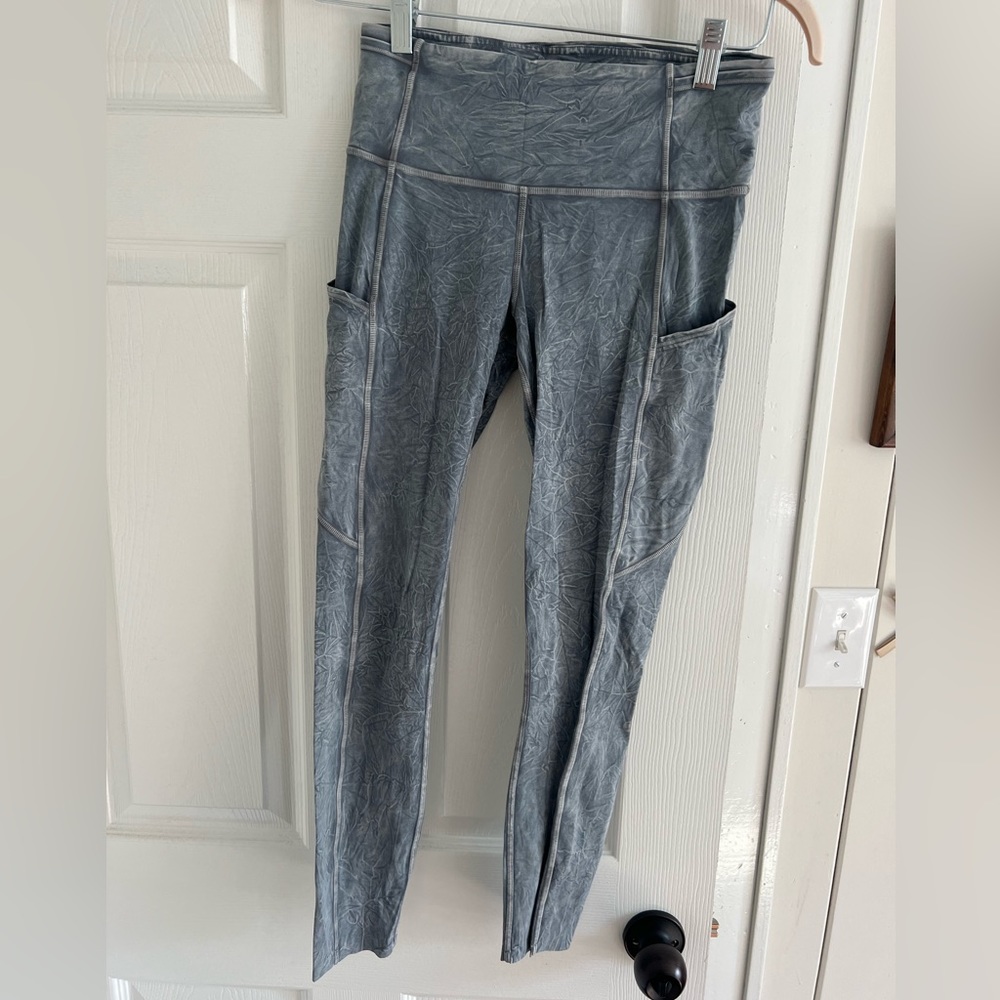 Lululemon size 6 fast and free leggings